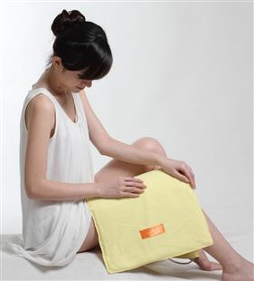 艾樂舒濕熱電毯-液晶顯示型UC-860(腰部背部位)14x20吋